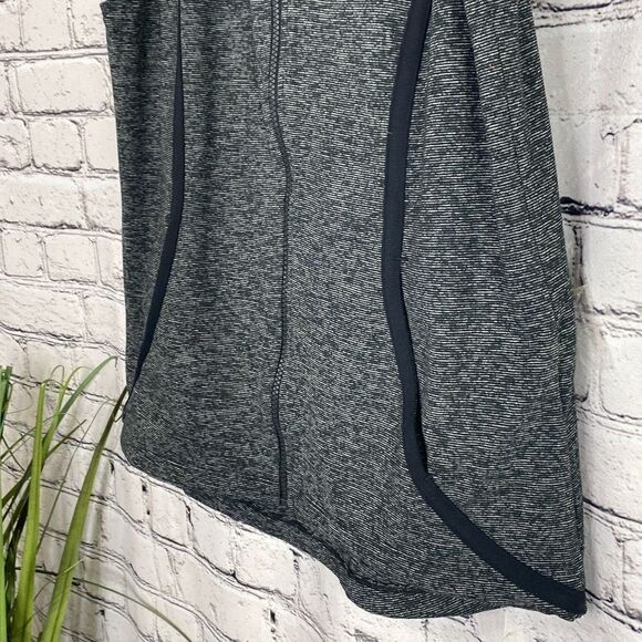 Under Armour Women's Full Zip Sonic Athletic Performance Vest Running Black M - Picture 4 of 11